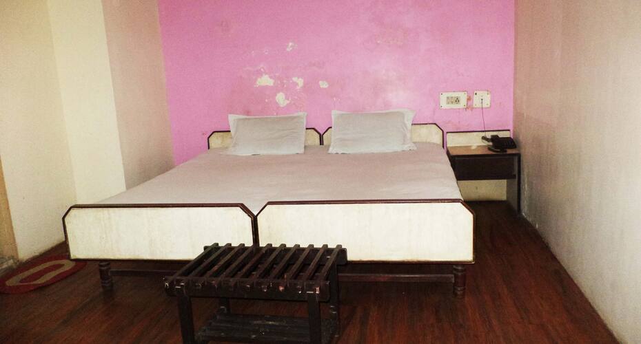 New Hotel Baarat Inn Residency, Anand 4